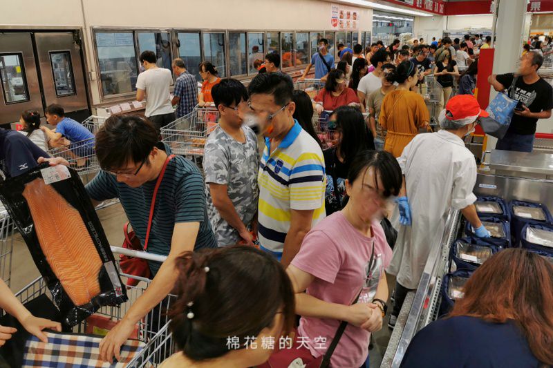 中秋烤肉台中好市多COSTCO肉類海鮮特價資訊，要來先有排隊的準備
