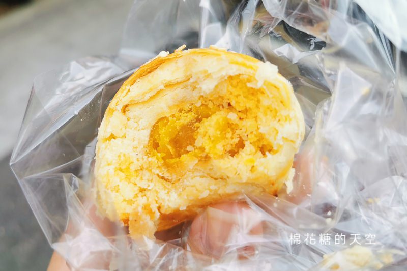 光是蛋黃酥就有三種口味！台中霧峰桂田蛋糕中秋節擠爆啦！