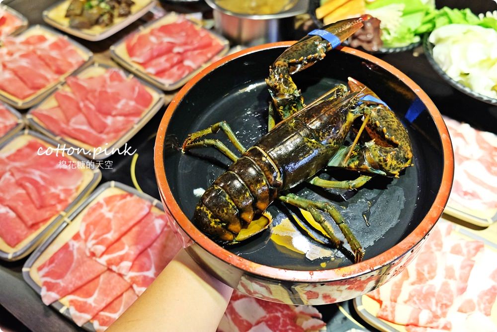 台中火鍋這家狂！20盤肉只要600元～三人同行開三鍋再送和牛，享喫鍋吃不完還可以"寄肉"、飯麵還能吃到飽！