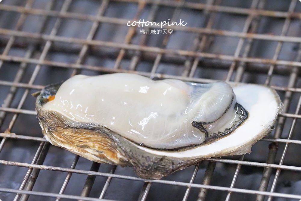 台中最狂海鮮粥就在這！粥狂最新菜單現烤鮮蚵超大超甜美～市區也有分店啦！