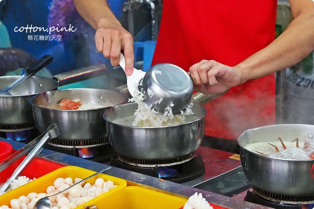台中最狂海鮮粥就在這！粥狂最新菜單現烤鮮蚵超大超甜美～市區也有分店啦！