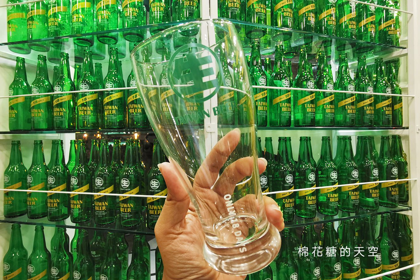 18天生啤酒台中快閃店開幕啦！活動限定芒果啤酒冰沙爵士音樂節也喝得到喔！