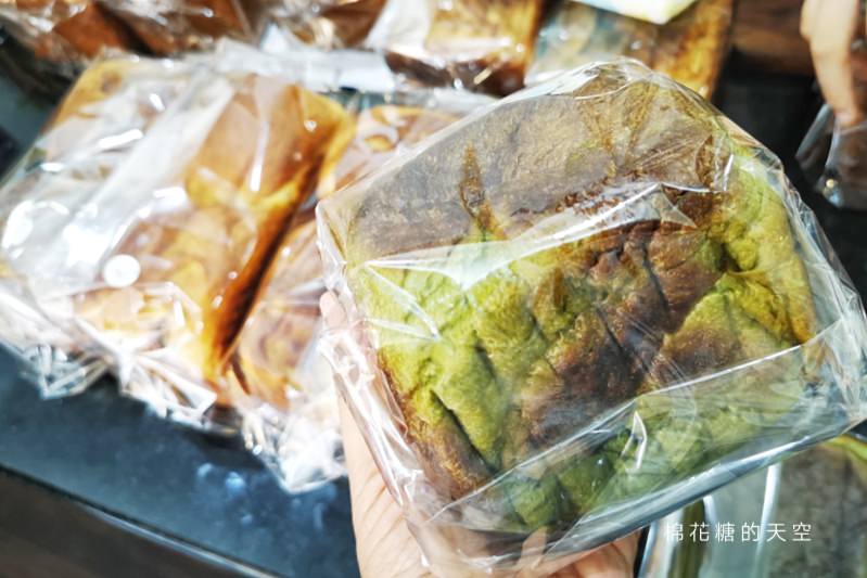 台中吐司界的LV-石岡小巷石山丘的三十光陰讓人吃了難忘～
