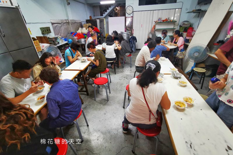 東勢必吃這攤不能錯過！在地人下午茶-老黑輪肉圓店超大一鍋好吃別錯過～