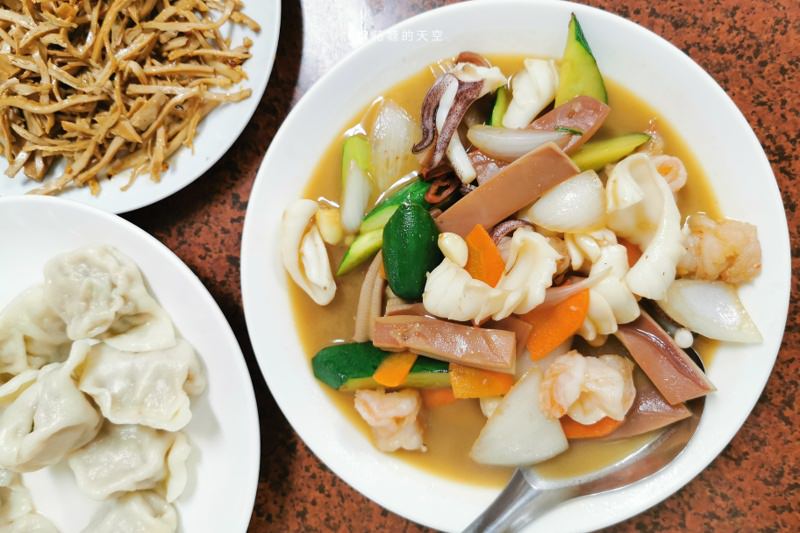 台中東勢必吃美食-清美小吃部不只豆干必吃，超多人都這樣點