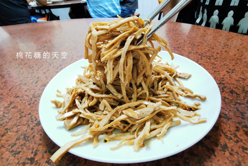 台中東勢必吃美食-清美小吃部不只豆干必吃，超多人都這樣點