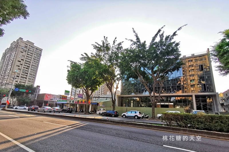 台中燒肉屋馬最新分店明天試營運，已經默默掛上招牌囉！