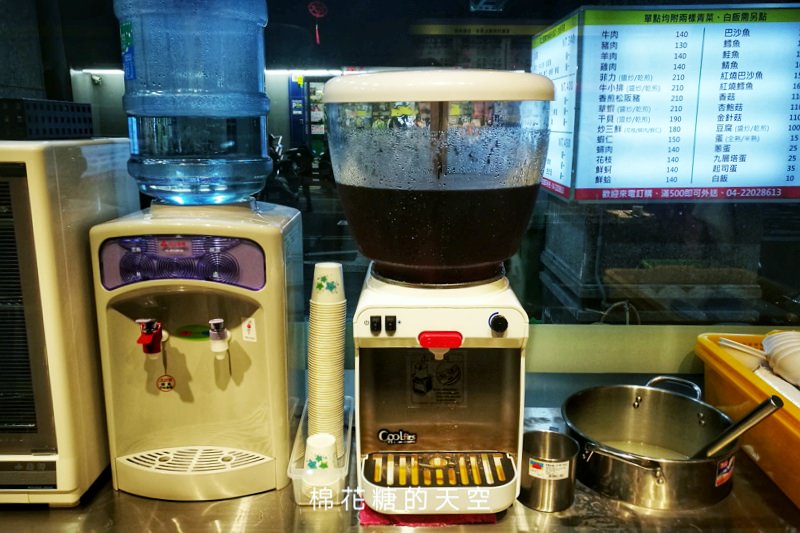 大埔鐵板燒處處有～這家竟然可以免費續菜！點餐高麗菜、豆芽菜～吃到飽！