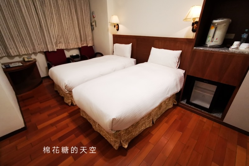 台中東勢林場不只可以賞櫻、看螢火蟲還可以泡溫泉喔！一站滿足三種需求