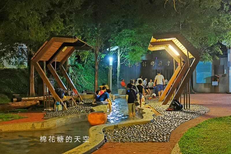 台中東勢林場不只可以賞櫻、看螢火蟲還可以泡溫泉喔！一站滿足三種需求