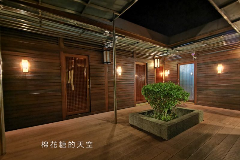 台中東勢林場不只可以賞櫻、看螢火蟲還可以泡溫泉喔！一站滿足三種需求