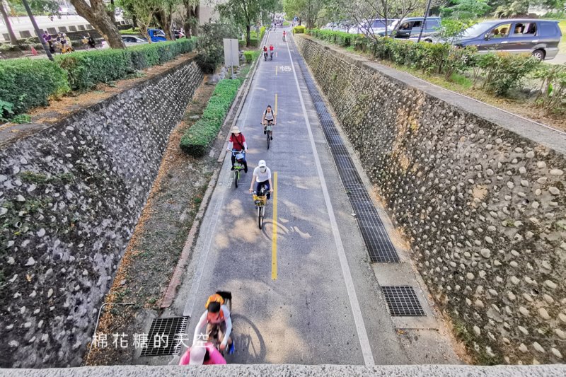 台中半日遊推薦-后豐鐵馬道、東豐自行車綠廊外加必吃貴婦吐司