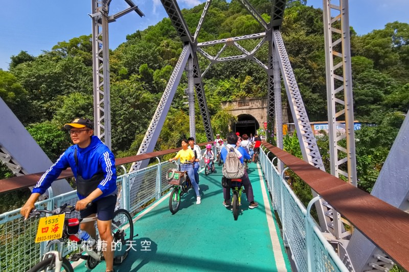 台中半日遊推薦-后豐鐵馬道、東豐自行車綠廊外加必吃貴婦吐司
