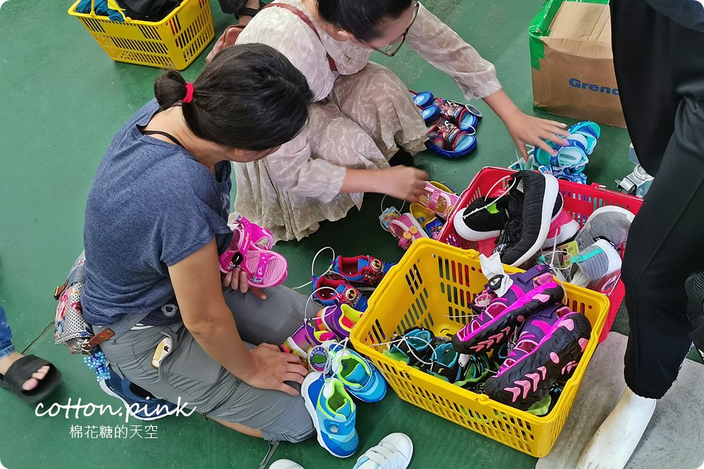 限時十天！防水輕便鞋最低一雙不到75元！小孩拖鞋一雙100元！進口涼鞋加一元多一件！大雅特賣會今年挑戰最低價～