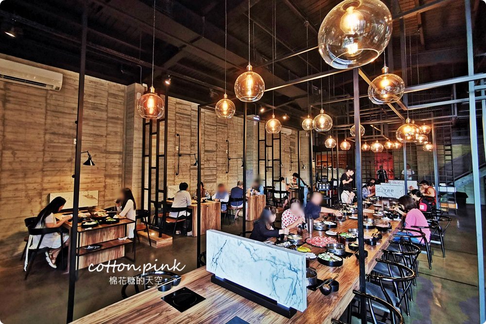 台中沙鹿必吃火鍋-宇良食推出秋冬限定新湯底啦！大推麻油雞佛、蒜香鱻魚超香、超好吃～