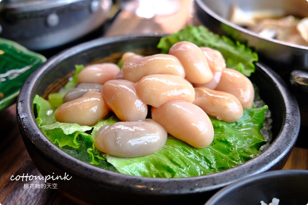 台中沙鹿必吃火鍋-宇良食推出秋冬限定新湯底啦！大推麻油雞佛、蒜香鱻魚超香、超好吃～