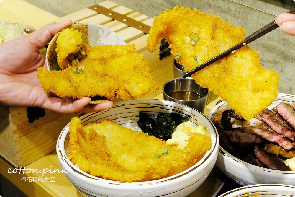 台中模範街大份量蓋飯推薦|超大牛排蓋飯滿翻天，生菜高湯吃到飽，壽星來沐丼還能免費加肉超划算～