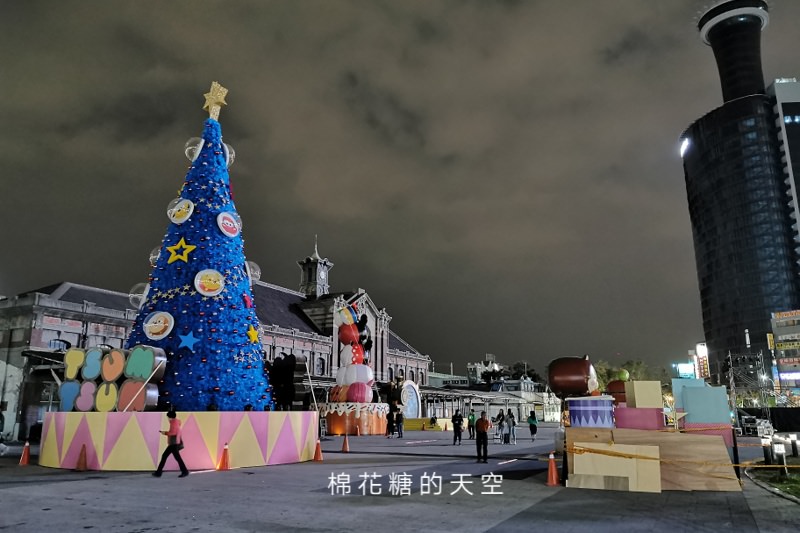 出現了！迪士尼TSUM TSUM聖誕樹太療癒～台中聖誕燈會這裡最可愛！