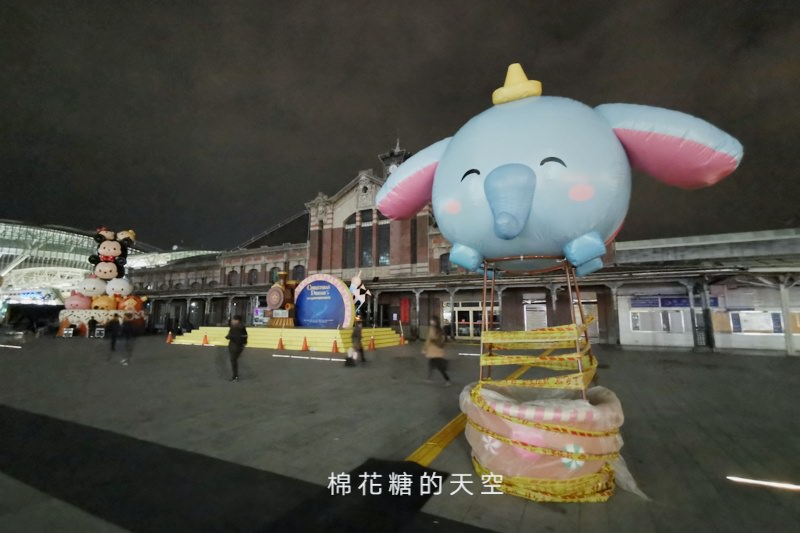 出現了！迪士尼TSUM TSUM聖誕樹太療癒～台中聖誕燈會這裡最可愛！