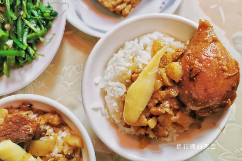 這家李海不一樣！李海魯肉飯老店在這裡，超多菜色可以選～