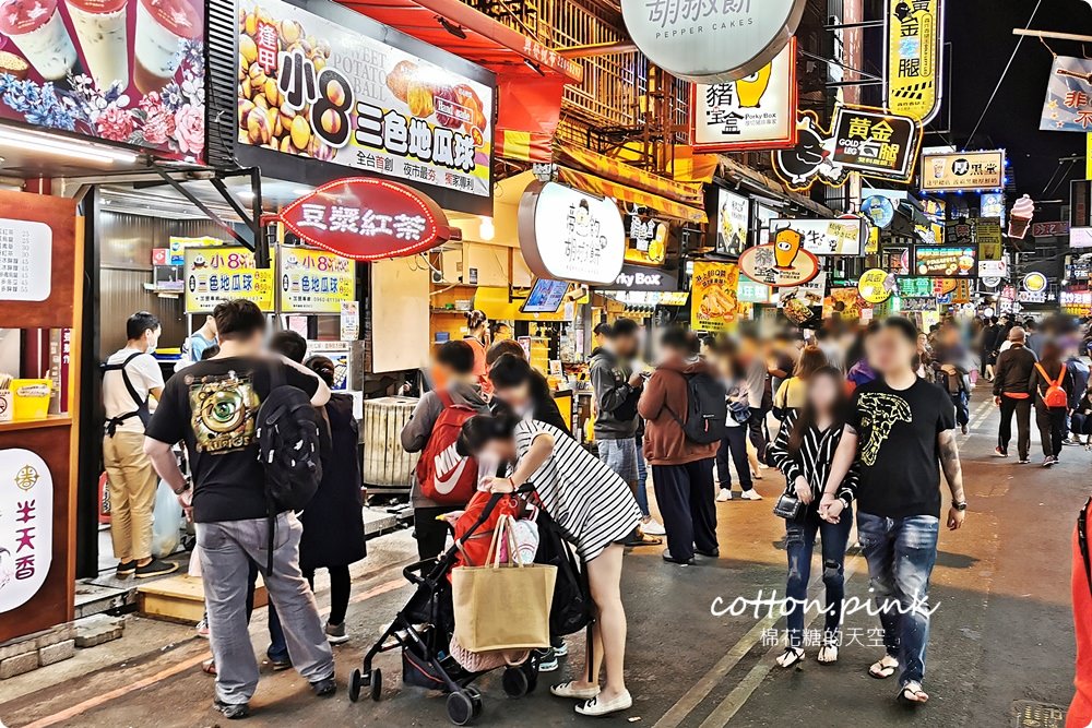 台中人氣三色地瓜球逢甲夜市也買得到啦！小8三色地瓜球超大顆