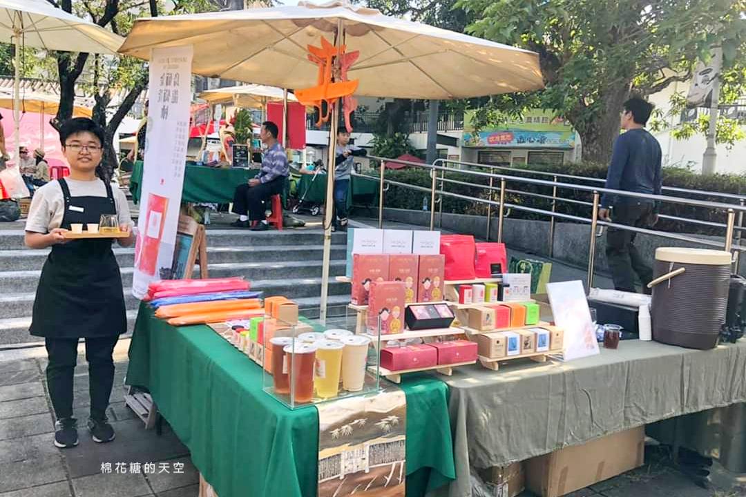 嘉義熱鬧市集只有一天～超夯毛筆雞蛋糕也來了，下午還有音樂會喔！