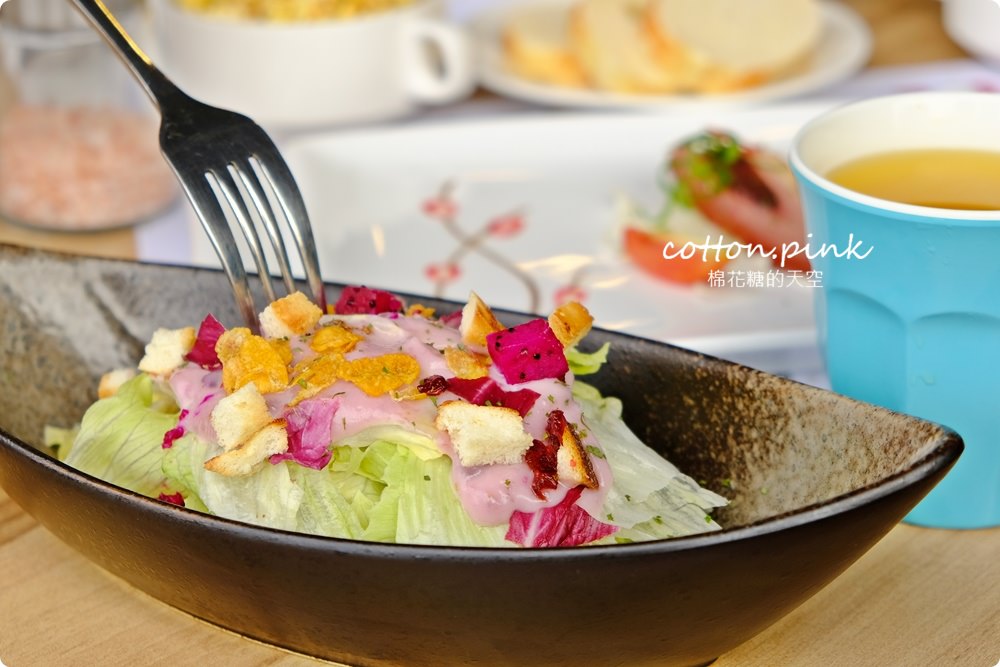 平實花費超豐富吃到飽大享受!台中大里鼎岩牛排高溫石板直接上桌烤牛排! 平實花費超豐富吃到飽大享受!台中大里鼎岩牛排高溫石板直接上桌烤牛排!