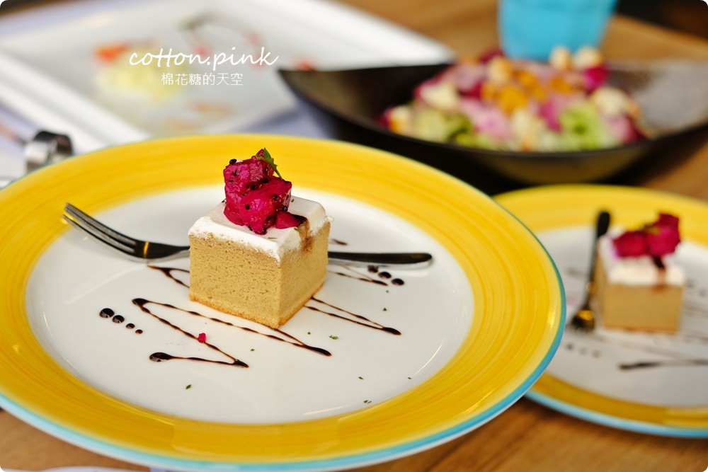 平實花費超豐富吃到飽大享受!台中大里鼎岩牛排高溫石板直接上桌烤牛排! 平實花費超豐富吃到飽大享受!台中大里鼎岩牛排高溫石板直接上桌烤牛排!