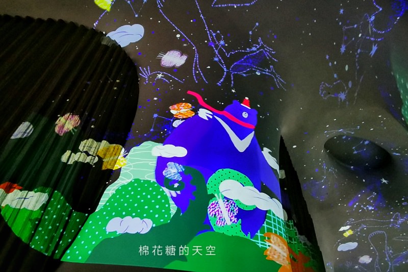 台中國家歌劇院也開始過聖誕啦！夢幻光影秀今年中西合併超有氣氛！