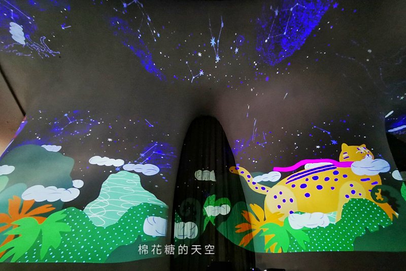 台中國家歌劇院也開始過聖誕啦！夢幻光影秀今年中西合併超有氣氛！