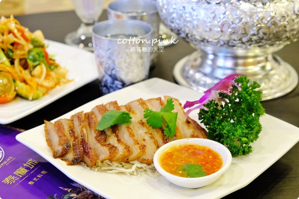 台中年菜外帶今年來點不一樣的！超厚月亮蝦餅、泰式檸檬魚、海鮮湯...泰廣城泰式年菜外帶都是當天現做的喔！