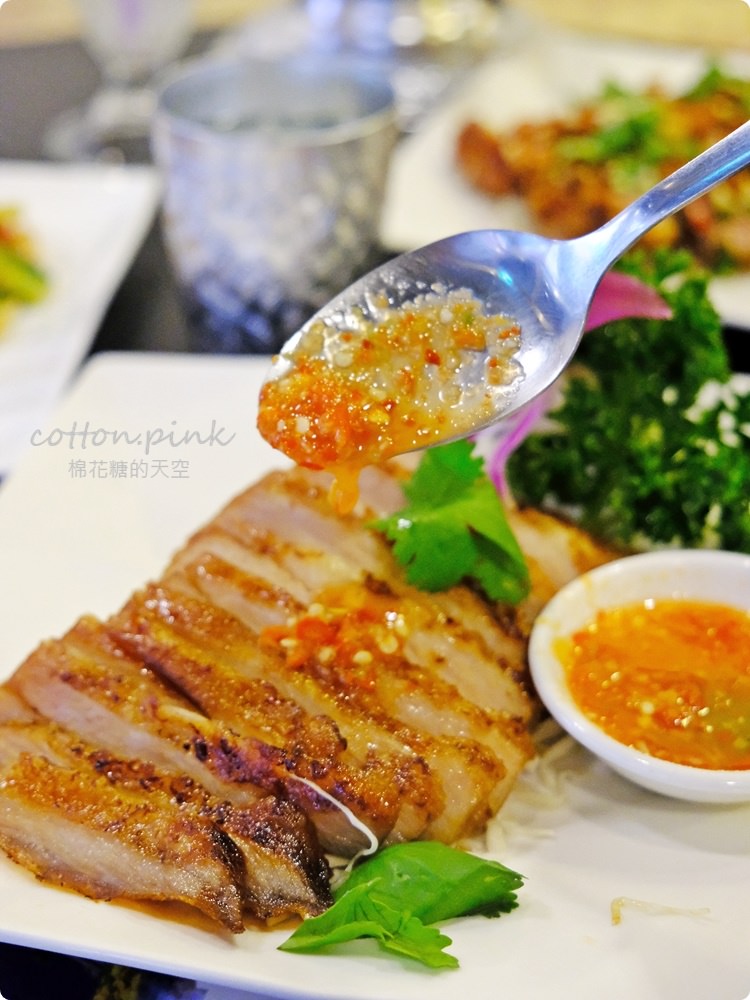 台中年菜外帶今年來點不一樣的！超厚月亮蝦餅、泰式檸檬魚、海鮮湯...泰廣城泰式年菜外帶都是當天現做的喔！
