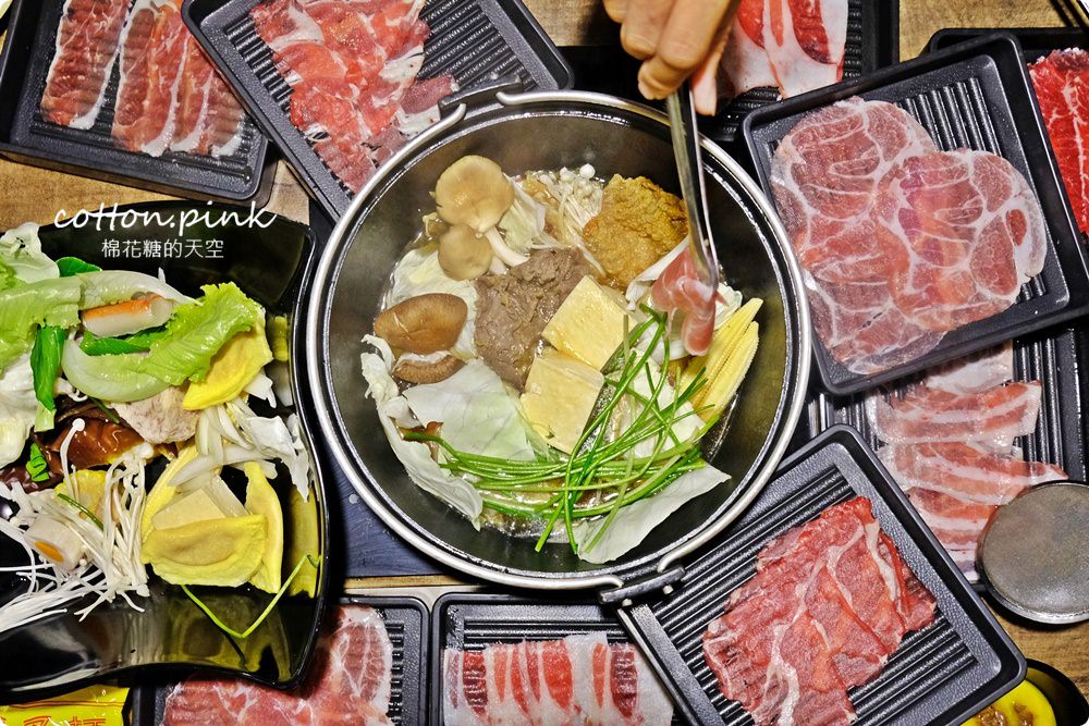 台中火鍋吃到飽～一宮壽喜燒肉肉任你點、青菜送上桌！