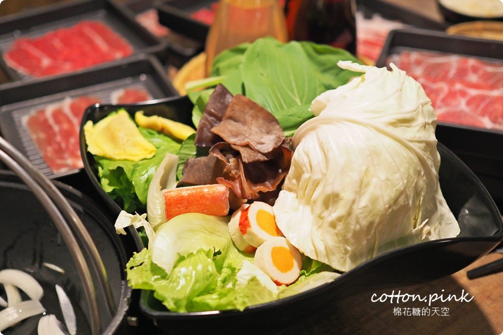 台中火鍋吃到飽～一宮壽喜燒肉肉任你點、青菜送上桌！