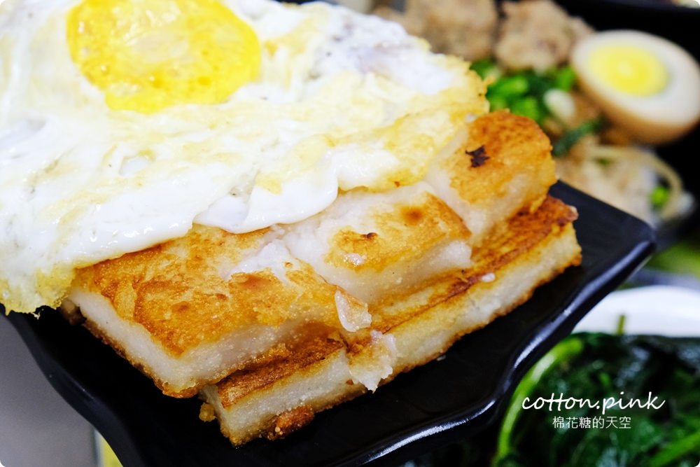 台味海陸全餐這裡吃～還有一麵三吃、菜頭粿四兄弟，傳統好味道就在台中立偉麵食