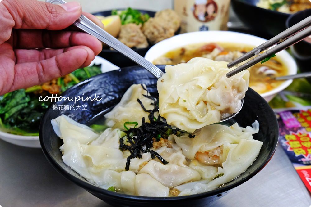 台味海陸全餐這裡吃～還有一麵三吃、菜頭粿四兄弟，傳統好味道就在台中立偉麵食