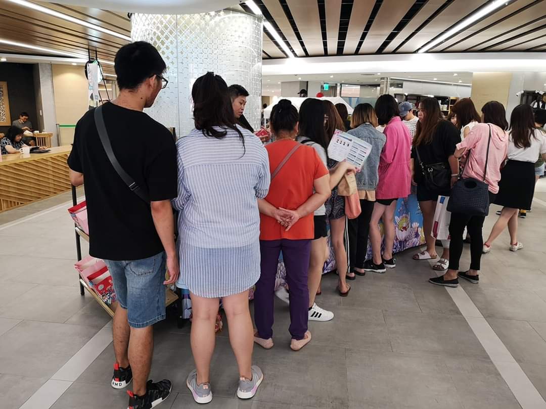 只有三周！台中海線超夯手工餅乾快閃大遠百！最新愛威餅乾紅金鼠鐵盒超萌超可愛～