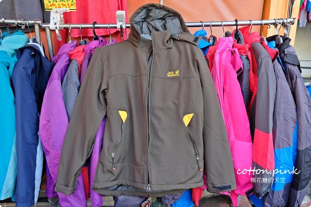 出國、登山、寒流搶起來～品牌雪衣雪褲下殺價、無鋼圈內衣100元、進口壓力褲只要200元！