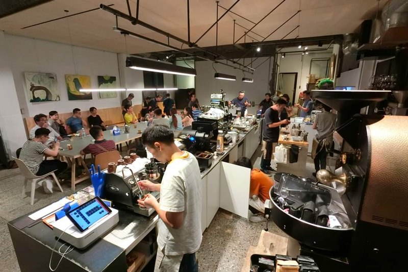 只有一晚！台中知名咖啡師大集合～喝完一輪要付多少錢自己決定！