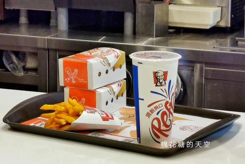 肯德基雞皮強勢回歸！宵夜限定～這次全省都有賣，台中只有這家不提供～大家別跑錯啦！