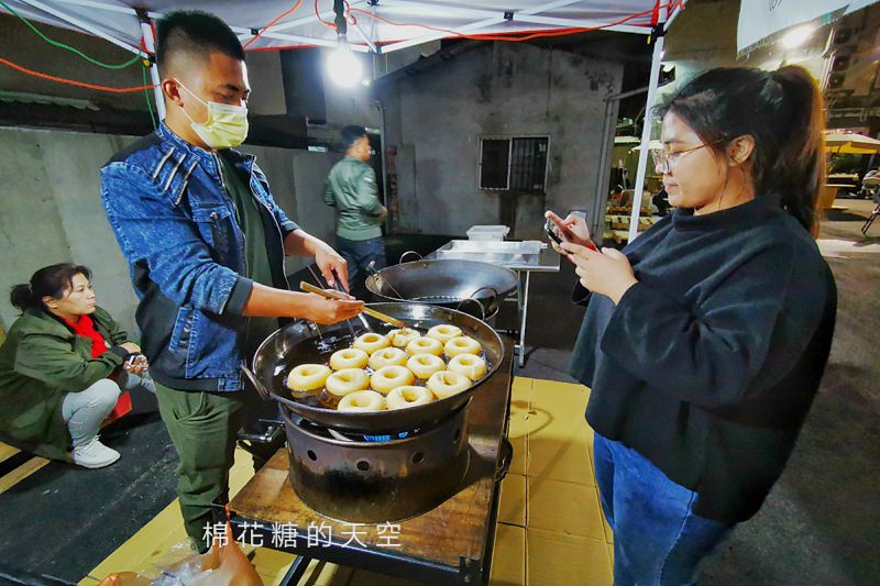 正宗小米甜甜圈快閃一中街～藏在中友對面小巷市集內