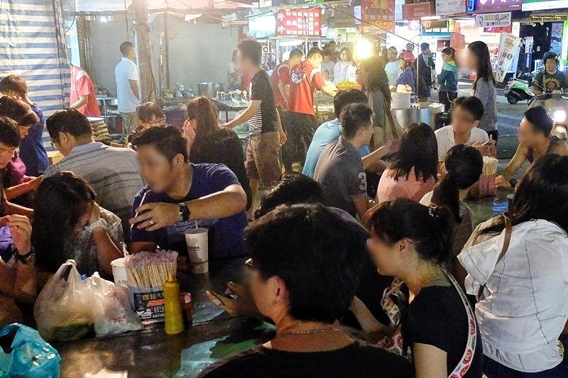 嘉義美食|深夜限定～嘉義文化路邊珍珍海鮮攤！香酥虱目魚肚推推