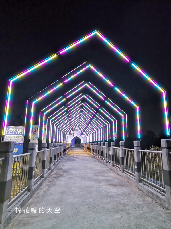台中燈會番外篇-台中最新IG打卡點，台灣大道路橋變超美
