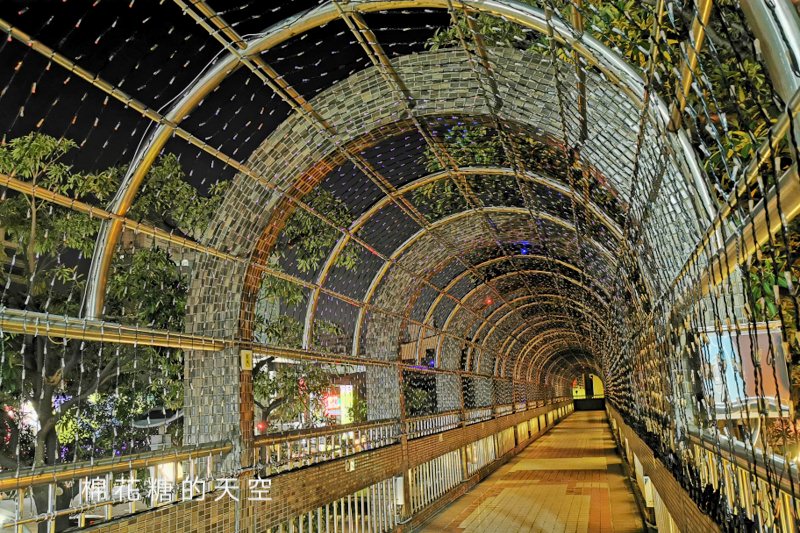 台中燈會番外篇-台中最新IG打卡點，台灣大道路橋變超美