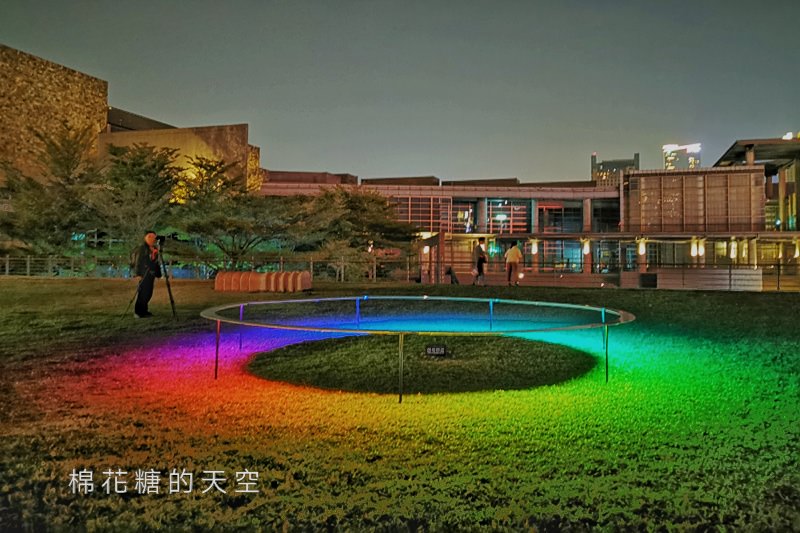 台中燈會番外篇-最有氣質的燈會就在國美館光之書寫
