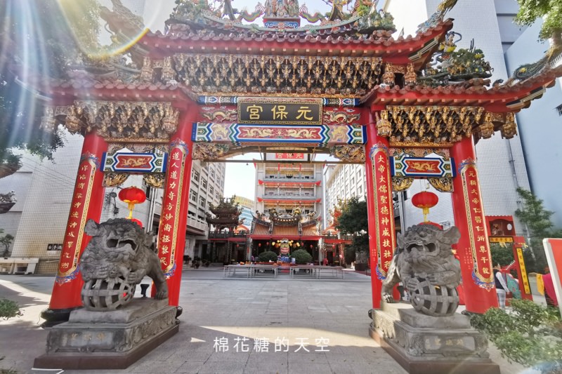 元宵節不只有台中燈會！一年一度元保宮元宵節煙火超有看頭～少見施放火獅這裡有