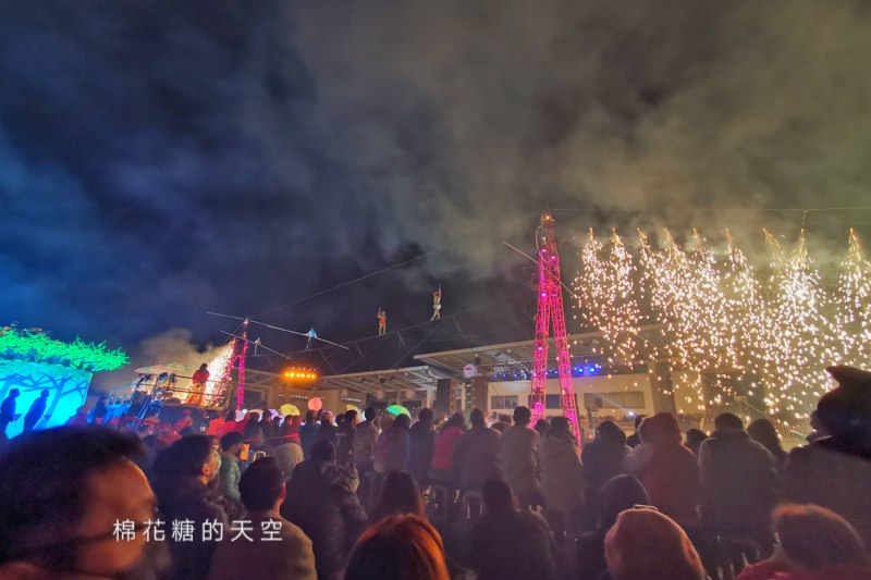台灣燈會在台中-后里馬場燈區每晚高空特技表演免費入場超好看！