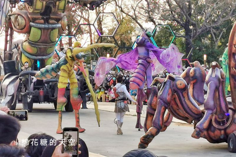 台灣燈會在台中必看表演-全球首演森林機械巨蟲秀，台灣限定一天只有三場
