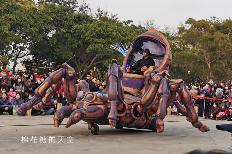 台灣燈會在台中必看表演-全球首演森林機械巨蟲秀，台灣限定一天只有三場