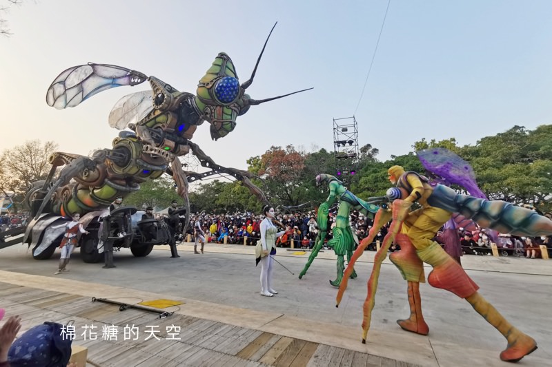台灣燈會在台中必看表演-全球首演森林機械巨蟲秀，台灣限定一天只有三場